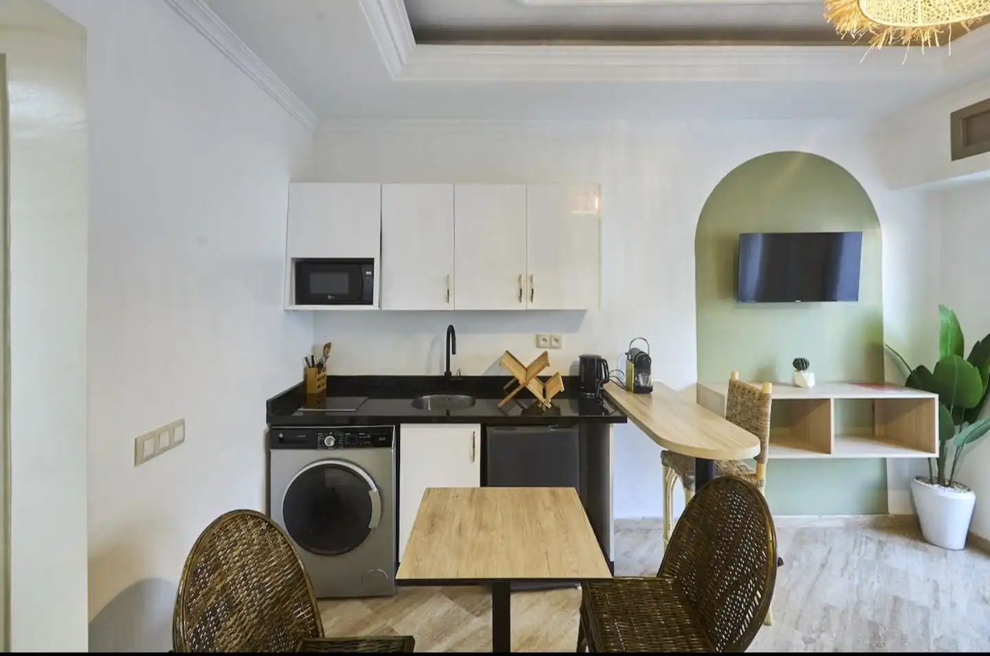 Aménagement Airbnb · Studio 01 — Airbnb à Casablanca, réalisation Interstyle Design